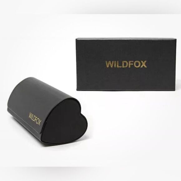 NWT Wildfox *Steff* Deluxe Transparent Blue/Grey Lens Sunglasses